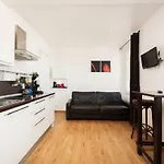 Studio Carre D\'Or Cannes